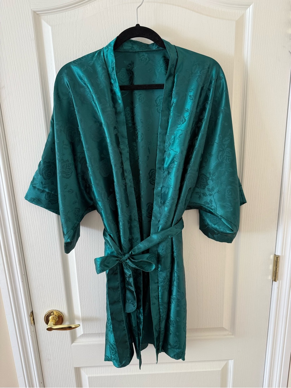 NO BRAND | Vintage emerald green satin-feel floral kimono robe size o/s